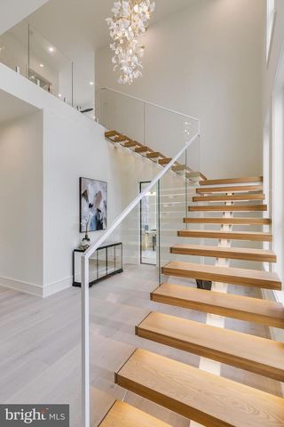 8757 BROOK ROAD, Mclean, VA 22102