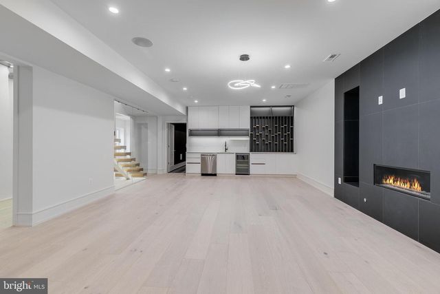 8757 BROOK ROAD, Mclean, VA 22102