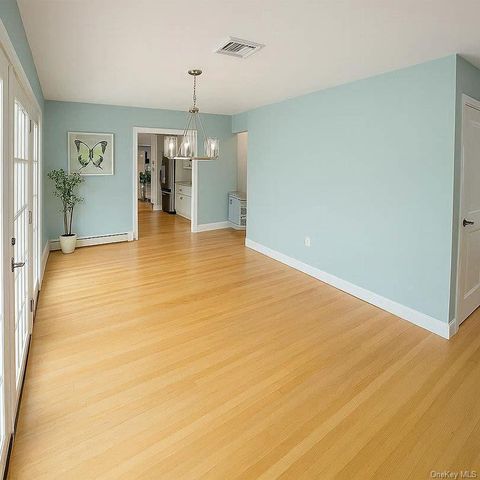 24 Rellim Drive, Glen Cove, NY 11542