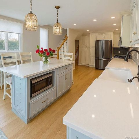 24 Rellim Drive, Glen Cove, NY 11542