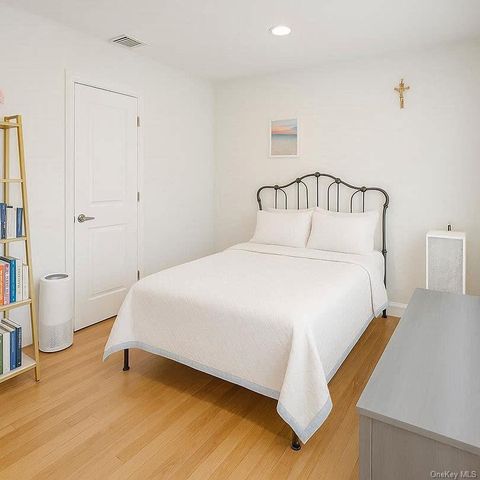 24 Rellim Drive, Glen Cove, NY 11542