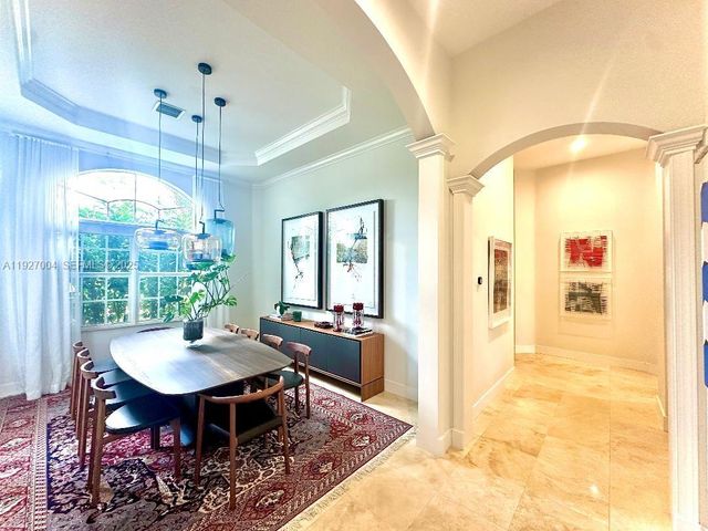 19038 Park Ridge St, Weston, FL 33332