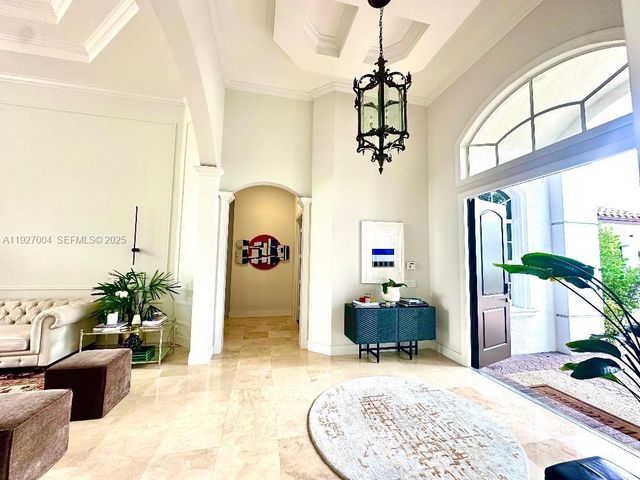 19038 Park Ridge St, Weston, FL 33332