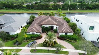 19038 Park Ridge St, Weston, FL 33332