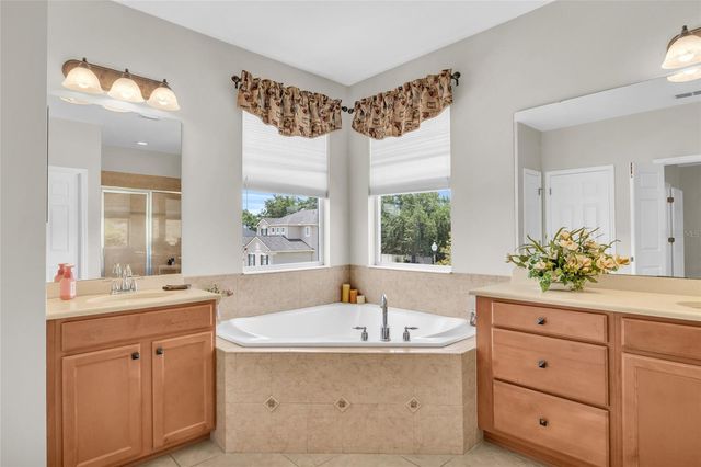 8513 NATIVE PINE WAY, Orlando, FL 32836