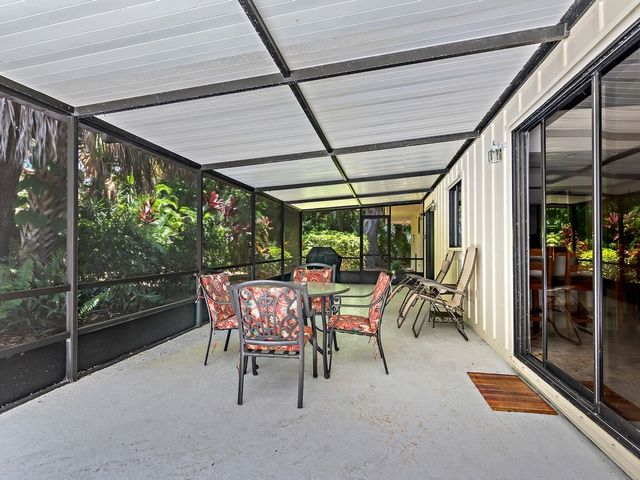 1476 Smugglers Cove, Vero Beach, FL 32963