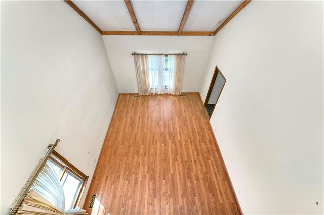 2201 Sunset Court, Leavenworth, KS 66048