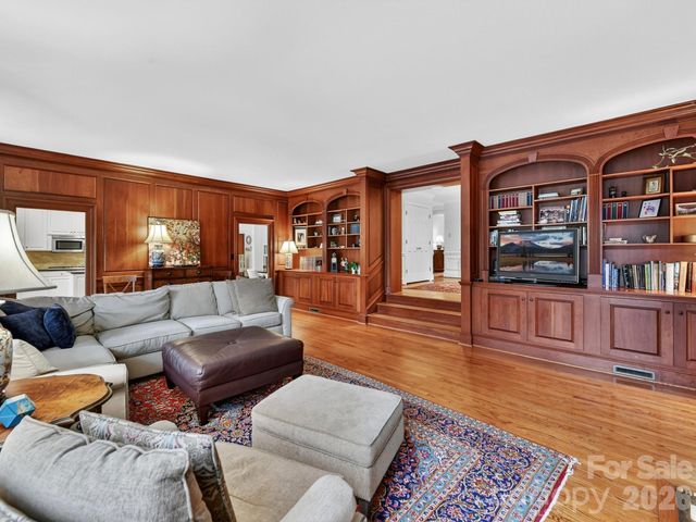 3116 Cloverfield Road, Charlotte, NC 28211