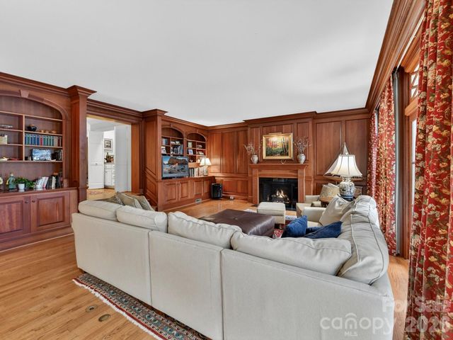 3116 Cloverfield Road, Charlotte, NC 28211