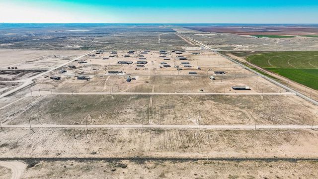 2400 Mist Ave, Stanton, TX 79782