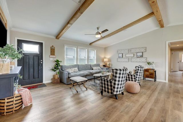 2400 Mist Ave, Stanton, TX 79782