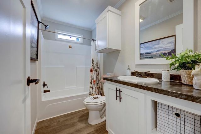 2400 Mist Ave, Stanton, TX 79782