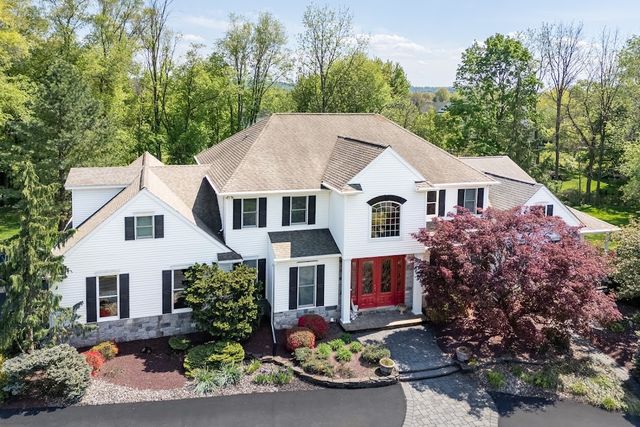 4450 Pond View Court, Bethlehem Twp, PA 18020