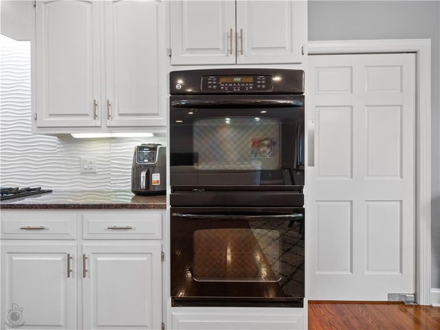 4450 Pond View Court, Bethlehem Twp, PA 18020