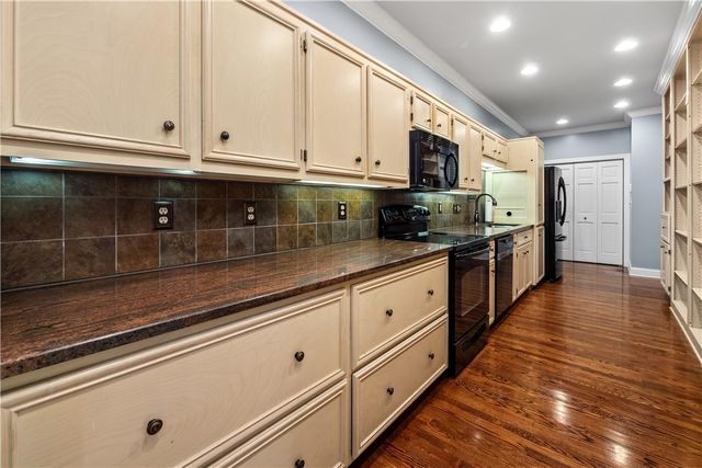 4450 Pond View Court, Bethlehem Twp, PA 18020