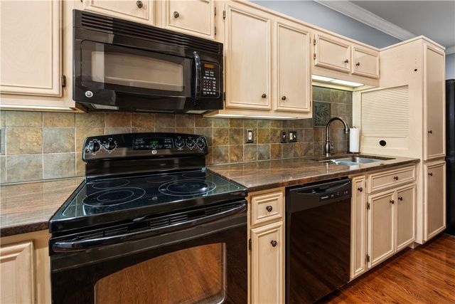 4450 Pond View Court, Bethlehem Twp, PA 18020