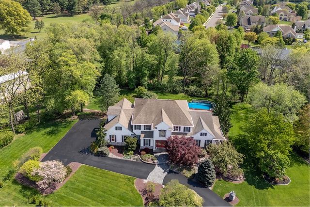 4450 Pond View Court, Bethlehem Twp, PA 18020