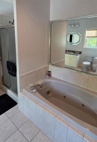 4450 Pond View Court, Bethlehem Twp, PA 18020