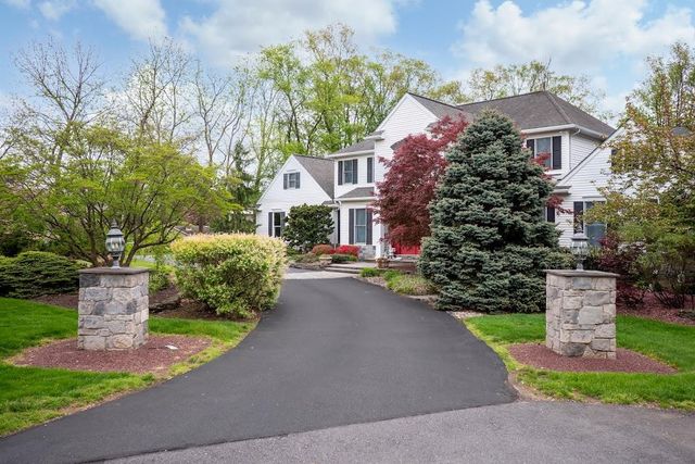 4450 Pond View Court, Bethlehem Twp, PA 18020