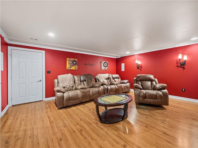 4450 Pond View Court, Bethlehem Twp, PA 18020