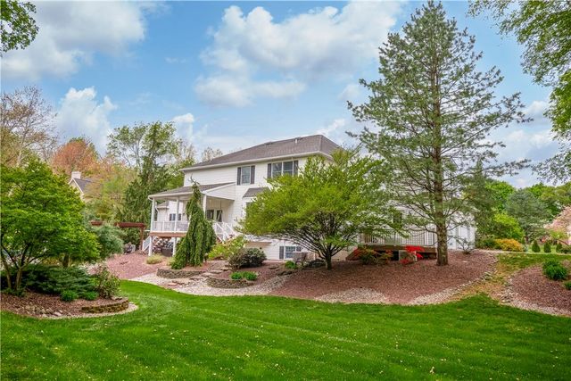 4450 Pond View Court, Bethlehem Twp, PA 18020