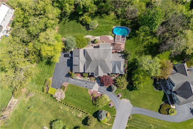 4450 Pond View Court, Bethlehem Twp, PA 18020