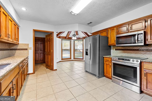 101 Sawtan Rim, Peachtree City, GA 30269