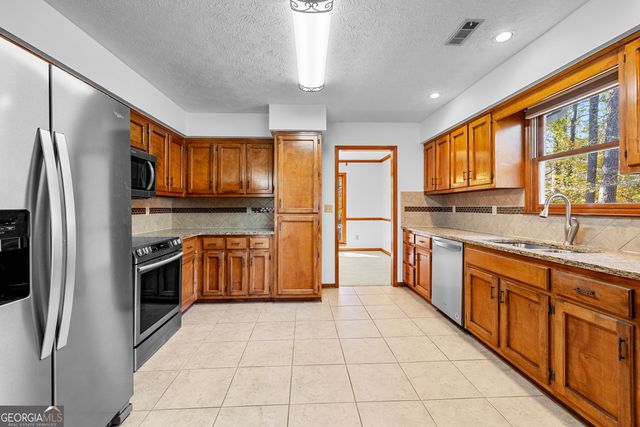 101 Sawtan Rim, Peachtree City, GA 30269