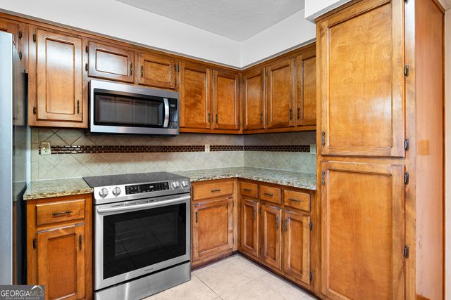 101 Sawtan Rim, Peachtree City, GA 30269