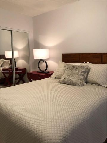 221 SW 9 AVE 2, Miami, FL 33130