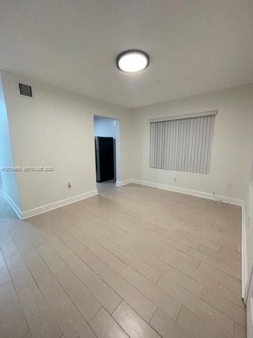 221 SW 9 AVE 2, Miami, FL 33130