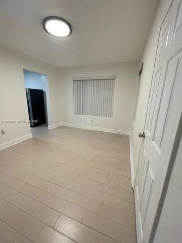 221 SW 9 AVE 2, Miami, FL 33130