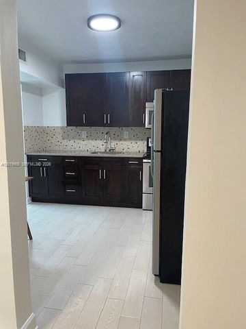221 SW 9 AVE 2, Miami, FL 33130