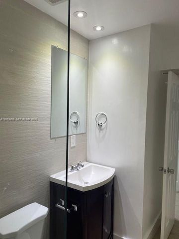 221 SW 9 AVE 2, Miami, FL 33130