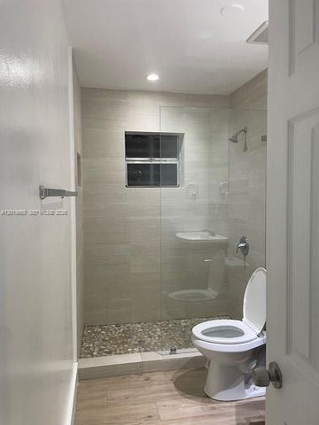 221 SW 9 AVE 2, Miami, FL 33130