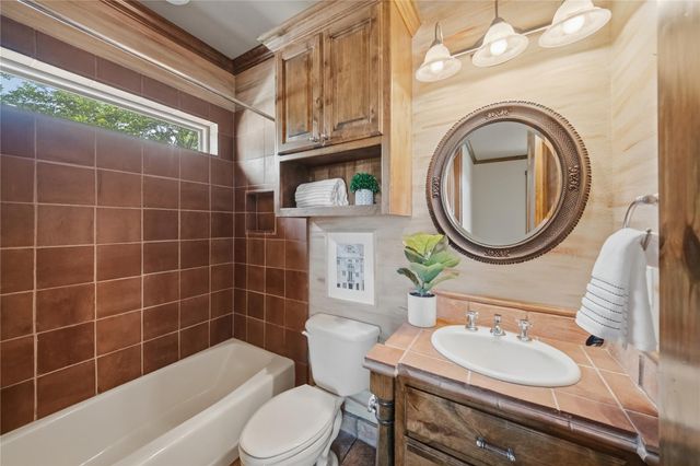 2307 Scotney Court, College Station, TX 77845