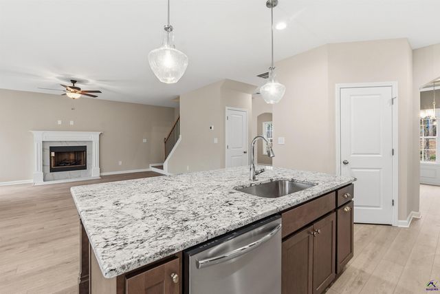 1649 Stokes Store Road # 52, Forsyth, GA 31029