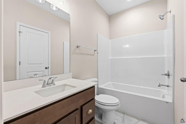 1649 Stokes Store Road # 52, Forsyth, GA 31029