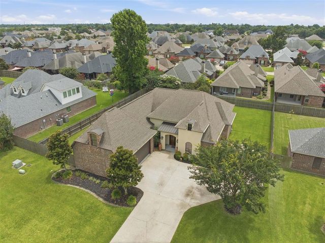 1035 N Worthington Drive, Lake Charles, LA 70605