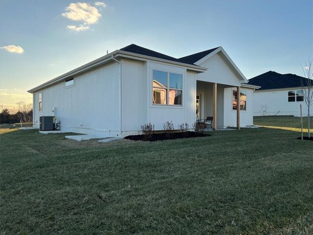 2601 NE Wheatley Drive, Blue Springs, MO 64029