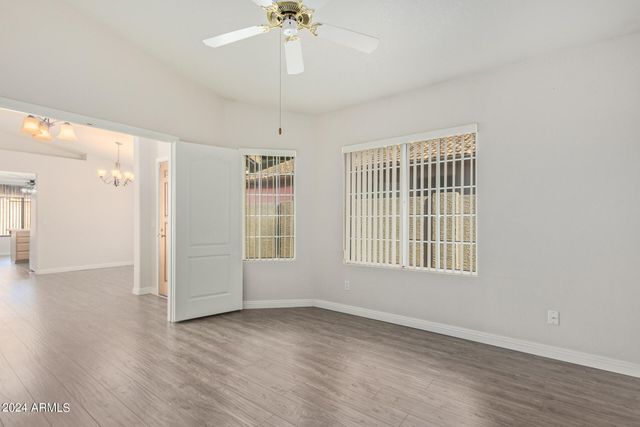 10848 W VENTANA Drive E, Sun City, AZ 85373