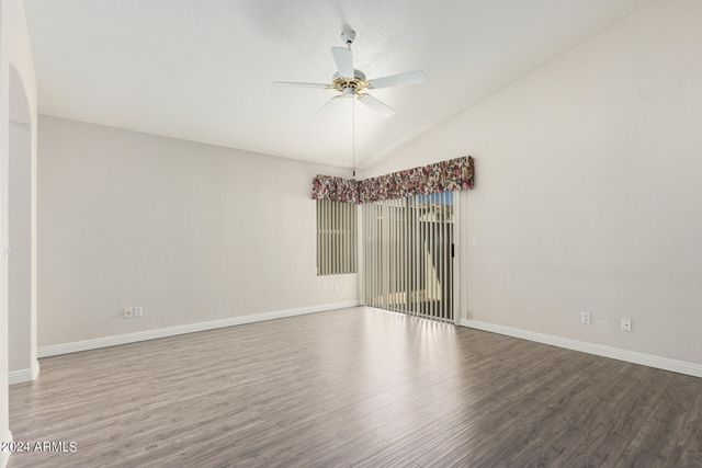 10848 W VENTANA Drive E, Sun City, AZ 85373