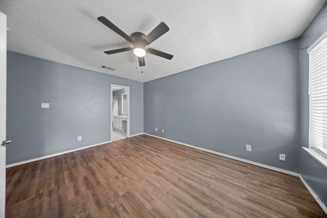 5501 Stoney Glen Drive, Mesquite, TX 75150