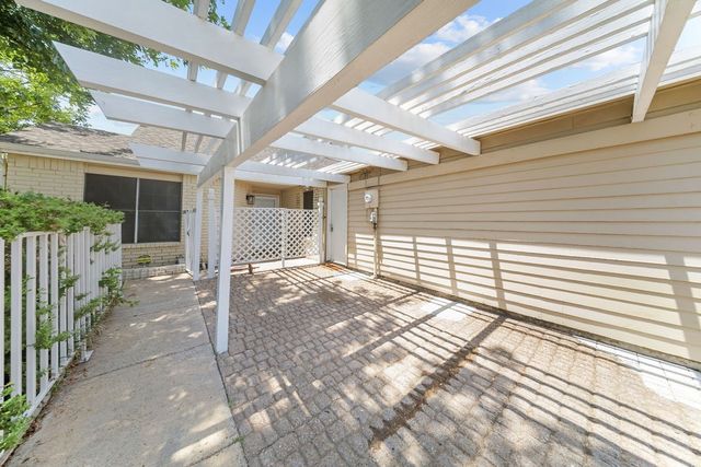 5501 Stoney Glen Drive, Mesquite, TX 75150