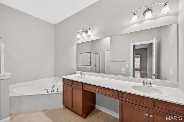 663 Barrow Ridge Court, Ellisville, MO 63038