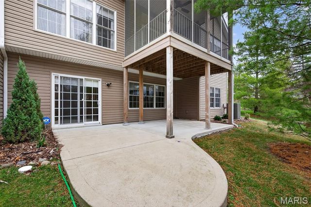 663 Barrow Ridge Court, Ellisville, MO 63038