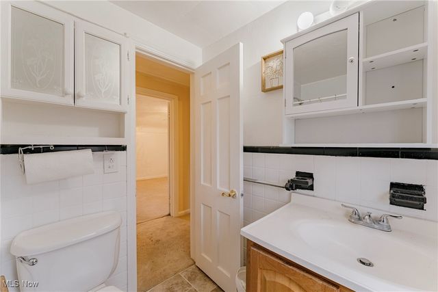 19814 Wickfield Avenue, Warrensville Heights, OH 44122