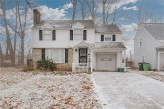 19814 Wickfield Avenue, Warrensville Heights, OH 44122