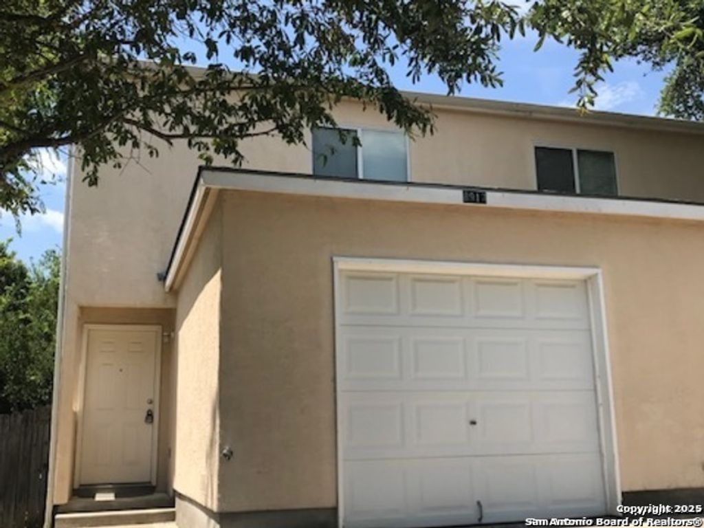 8915 Maverick Draw, San Antonio, TX 78250