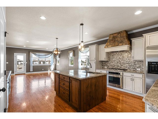 8736 Blackwood Dr, Windsor, CO 80550